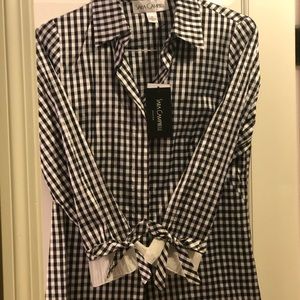 Love this blouse! Perfect for the holiday!